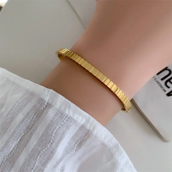 Kada Bangle Women