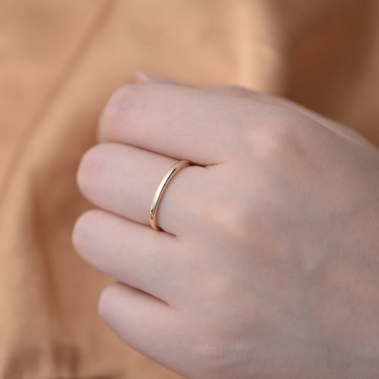 Gold Band Women