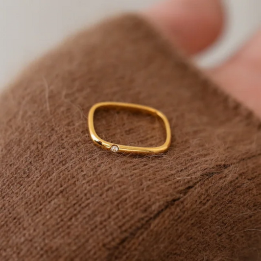 Square Ring Women
